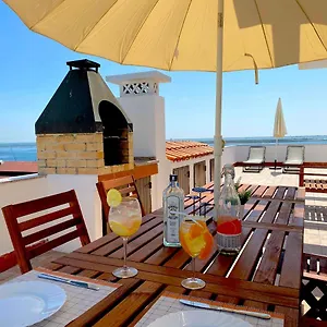 rooftop-olho-algarve-apartamento-com-terrao-vista-mar.hotelaalgarve.com/